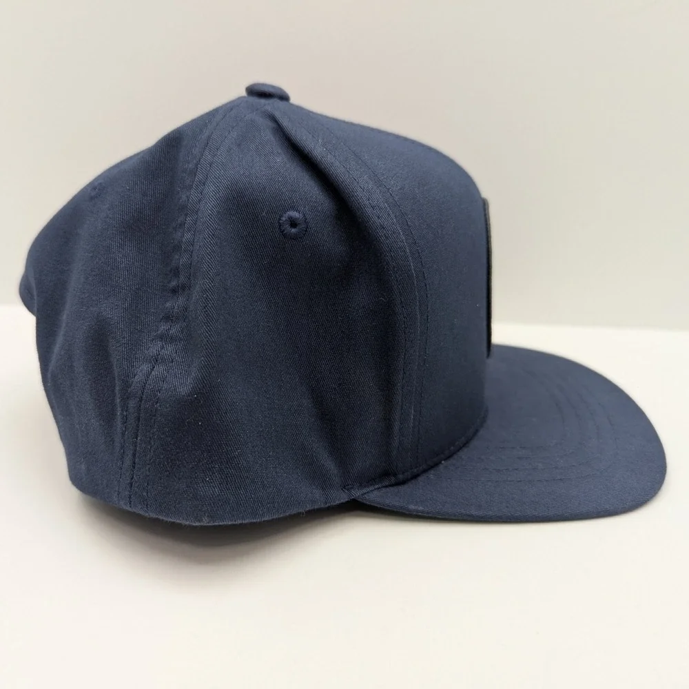 Salty Crew Landing Kids 6‎ Panel Navy Blue Snapback Hat Round Patch One Size NWT